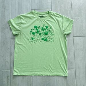 Disney Women's Licensed Mickey & Friends Graphic Short Sleeve T-Shirt Medium